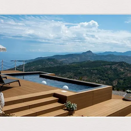 Magliolo Panoramic Luxury Retreat 切法卢